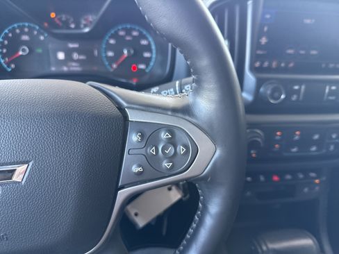 Used 2020 Chevrolet Colorado Z71 image 32