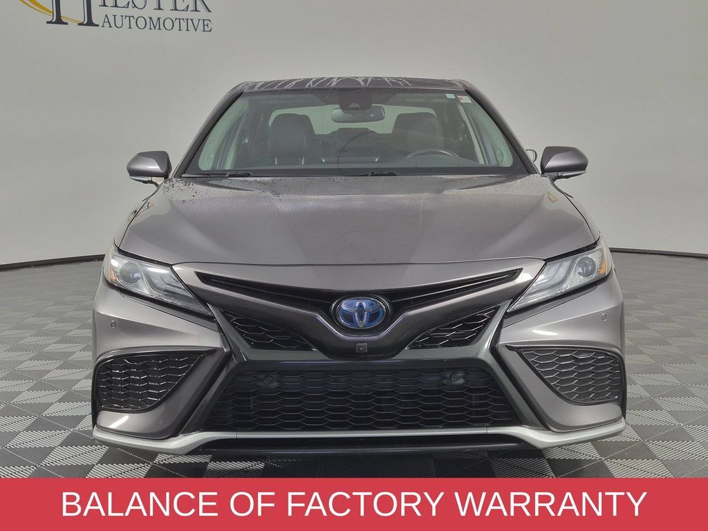 Used 2021 Toyota Camry XSE w/ Navigation Upgrade Package FWD image 3