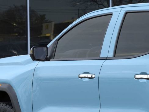 New 2026 GMC Canyon Denali image 12