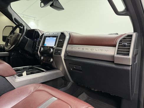 Used 2019 Ford F250 Platinum w/ Platinum Ultimate Package image 35
