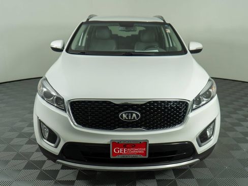 Used 2016 Kia Sorento EX w/ EX Premium Package AWD/4WD image 2