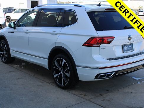 Certified 2023 Volkswagen Tiguan SEL R-Line image 4