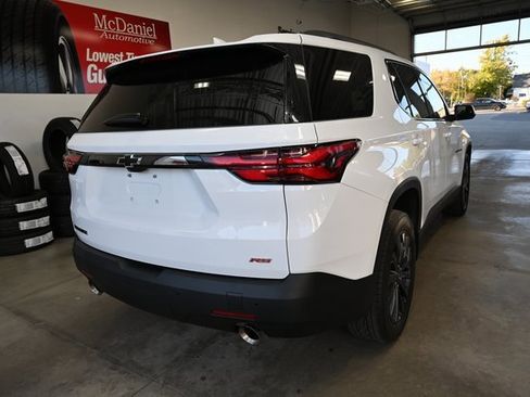 Used 2022 Chevrolet Traverse RS image 6