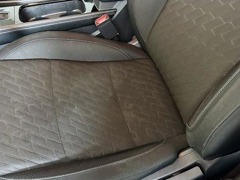 Used 2024 Nissan Kicks SV image 19