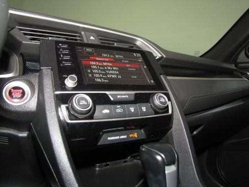 Used 2020 Honda Civic Sport image 7