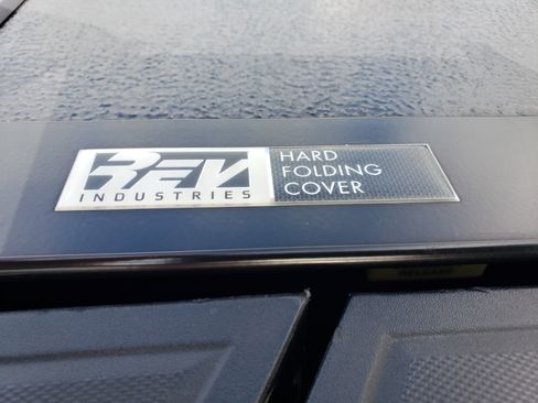 Used 2022 GMC Sierra 1500 AT4 w/ AT4 Premium Package image 12