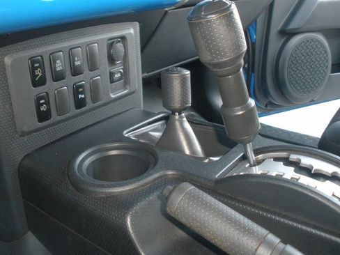 Used 2008 Toyota FJ Cruiser 4WD image 38