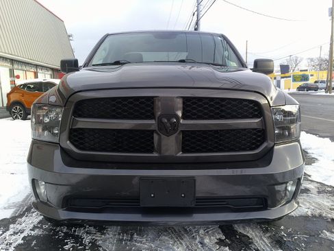 Used 2019 RAM 1500 Express w/ Express Value Package image 10