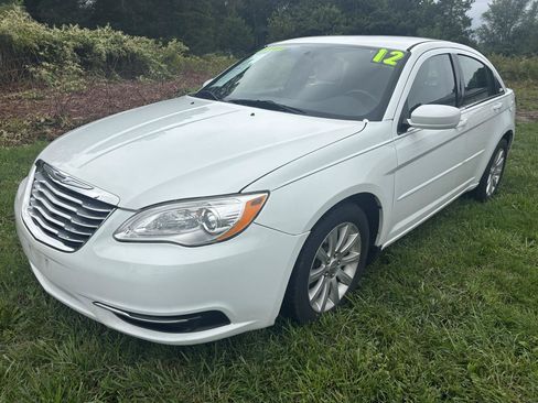 Used 2012 Chrysler 200 Touring FWD image 1