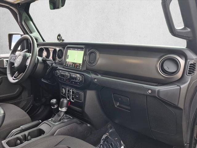 Used 2023 Jeep Gladiator Sport AWD/4WD image 20