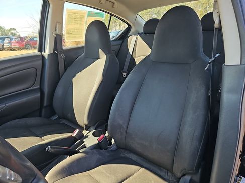 Used 2017 Nissan Versa S image 19