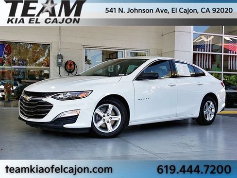 Used 2023 Chevrolet Malibu LS FWD image 2