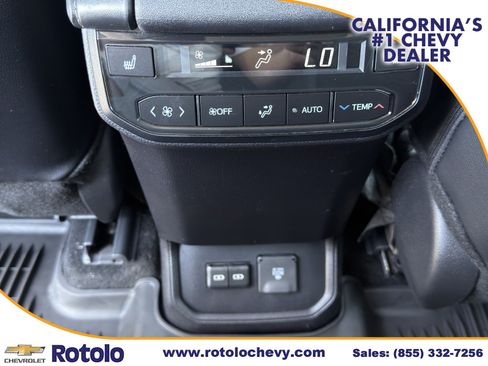 Used 2025 Toyota Highlander Platinum AWD/4WD image 16