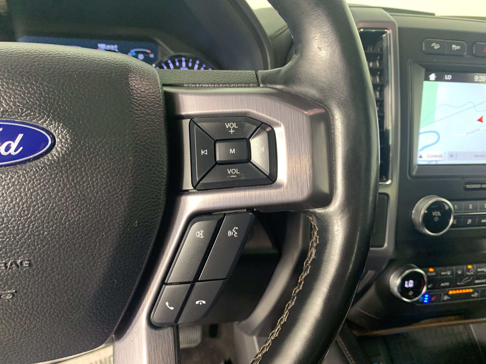 Used 2019 Ford Expedition Platinum AWD/4WD image 18