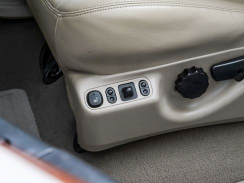 Used 2006 Ford F250 Lariat image 27