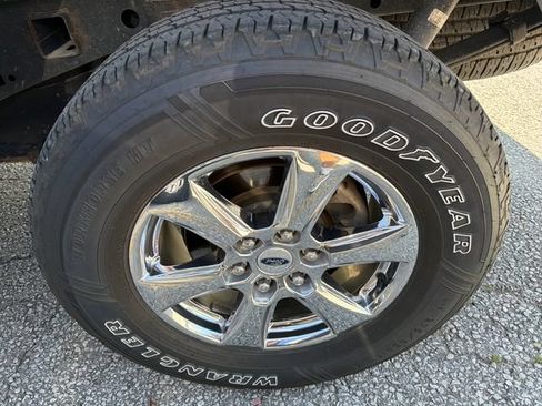 Used 2018 Ford F150 XLT w/ Equipment Group 301A Mid AWD/4WD image 14