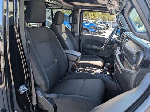 Certified 2022 Jeep Wrangler Unlimited Sport w/ Sun And Sound Package image 16