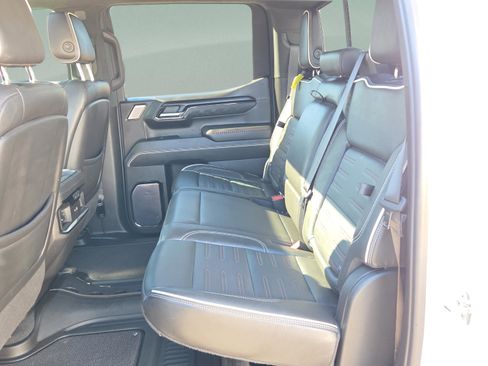 Used 2022 GMC Sierra 1500 AT4X image 28