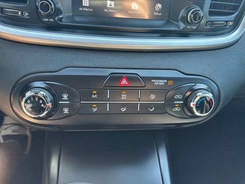 Used 2020 Kia Sorento FWD V6 image 20