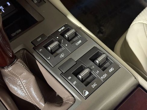 Used 2017 Lexus GX 460 Luxury image 39