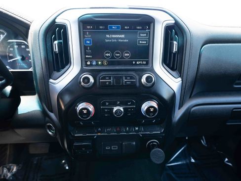 Used 2020 GMC Sierra 1500 Elevation w/ Elevation Value Package AWD/4WD image 17