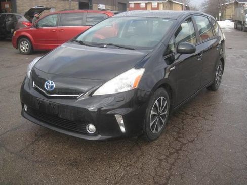 Used 2013 Toyota Prius V Five image 1