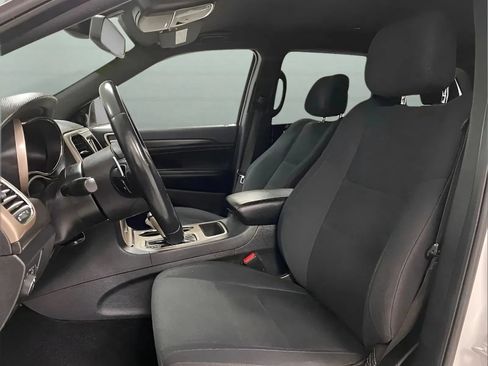Used 2016 Jeep Grand Cherokee Laredo w/ Quick Order Package 23E RWD image 10