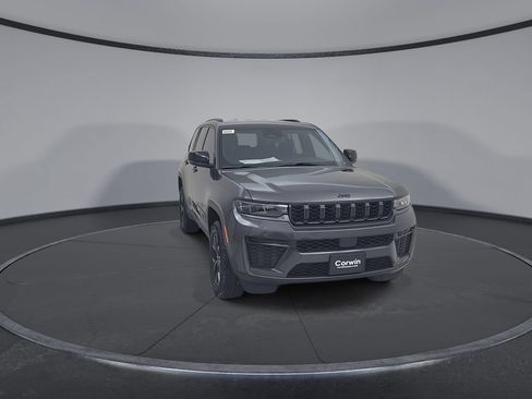 New 2026 Jeep Grand Cherokee Altitude AWD/4WD image 4