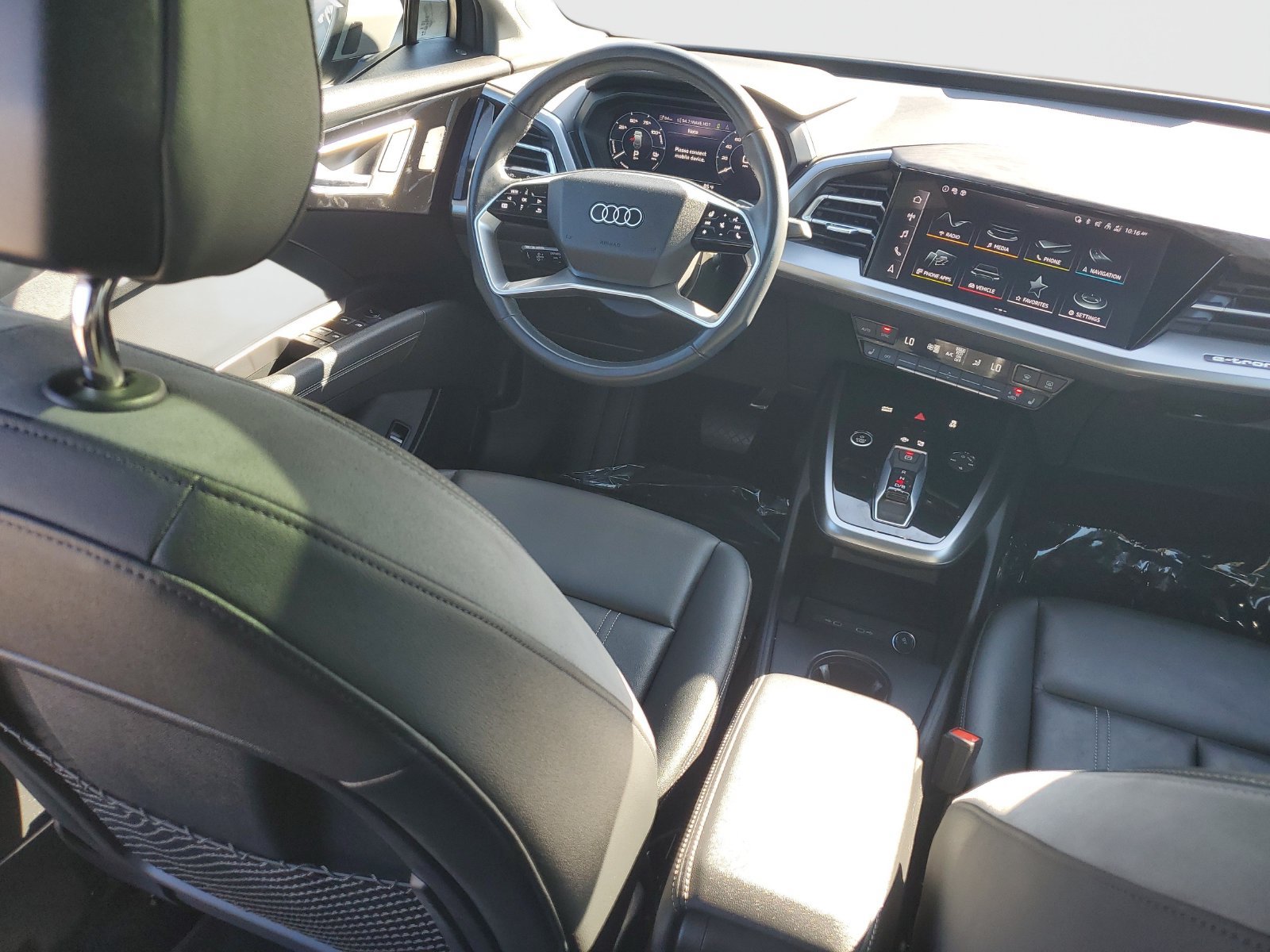 Used 2024 Audi Q4 e-tron Premium Plus AWD/4WD image 11