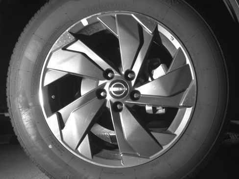 Used 2025 Nissan Rogue SV FWD image 13