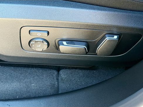 New 2026 BMW X3 xDrive30 w/ Premium Package image 25