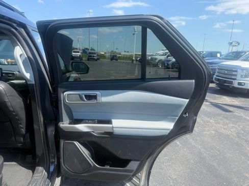 Used 2023 Ford Explorer XLT w/ Equipment Group 202A AWD/4WD image 49