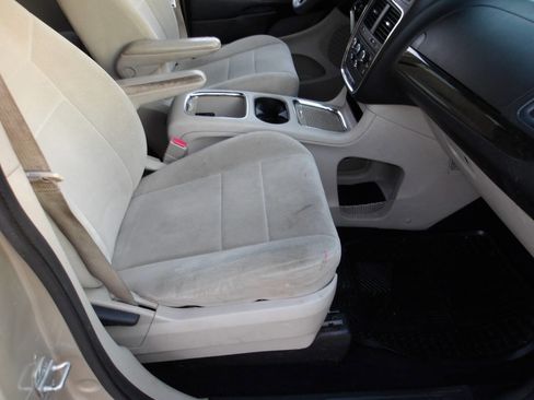 Used 2013 Dodge Grand Caravan SXT w/ Entertainment Group 1 image 22