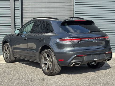 Certified 2023 Porsche Macan image 3
