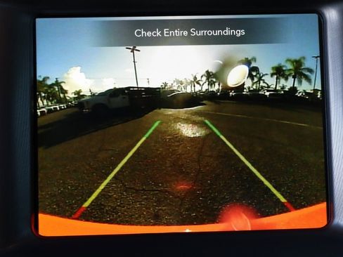 Used 2023 Dodge Charger R/T w/ Harman/Kardon Audio Group image 32