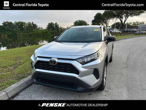 Used 2021 Toyota RAV4 LE FWD image 1