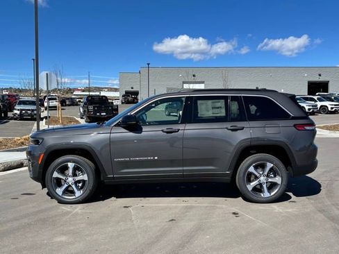 New 2026 Jeep Grand Cherokee Limited AWD/4WD image 2