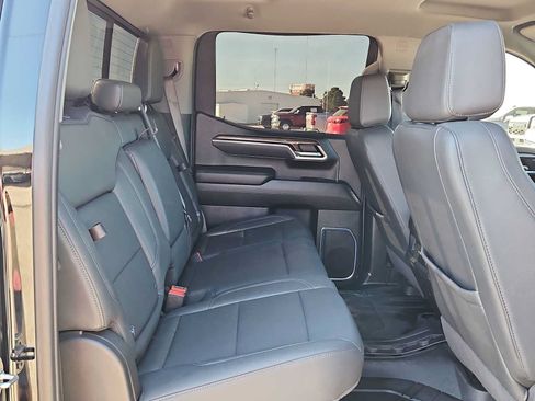 Used 2025 Chevrolet Silverado 1500 RST w/ Redline Edition AWD/4WD image 17