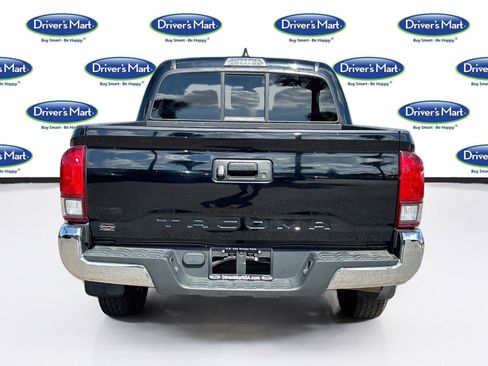 Used 2021 Toyota Tacoma SR5 RWD image 6