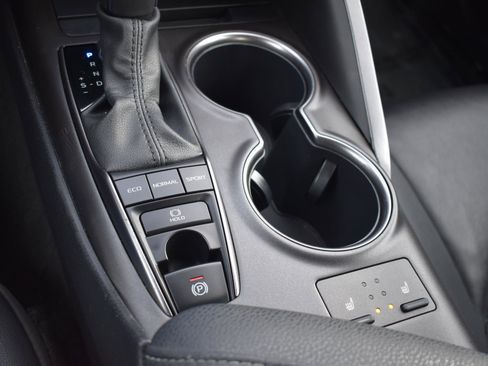 Used 2024 Toyota Camry XSE image 12