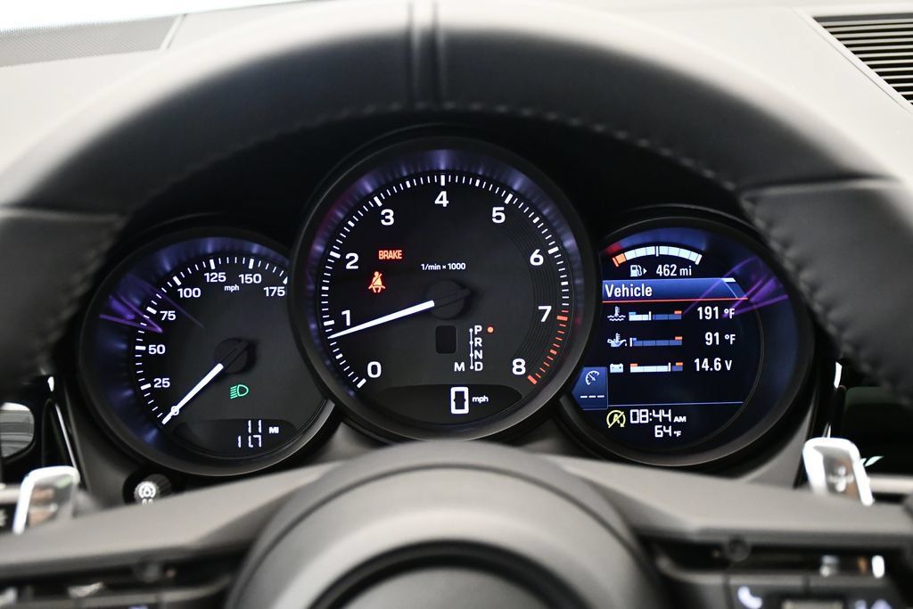 Certified 2026 Porsche Macan AWD/4WD image 30