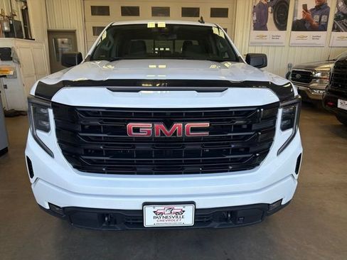 Used 2022 GMC Sierra 1500 Elevation w/ Preferred Package AWD/4WD image 3