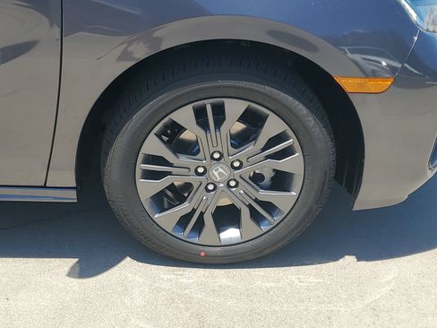 New 2026 Honda Odyssey Touring image 7