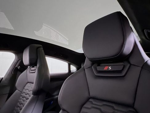 New 2026 Audi S e-tron GT Prestige image 13