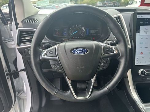 Used 2023 Ford Edge SEL image 18