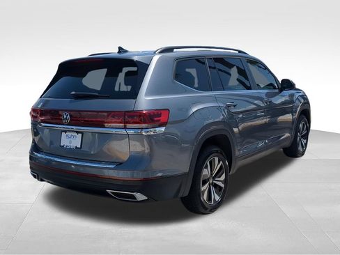 Used 2024 Volkswagen Atlas SE FWD image 5