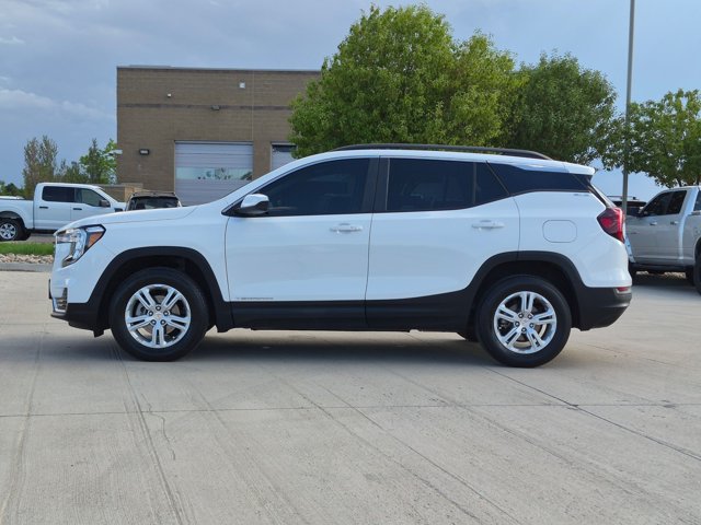 Used 2024 GMC Terrain SLE w/ Driver Convenience Package AWD/4WD image 9