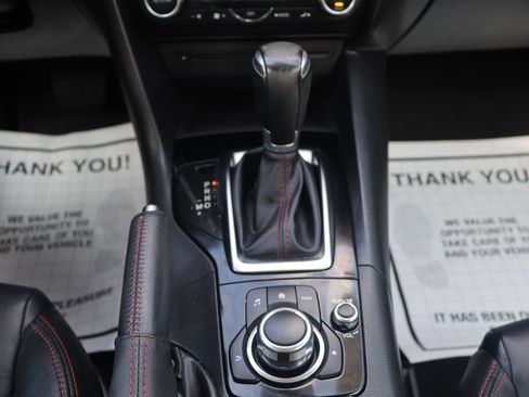 Used 2014 MAZDA MAZDA3 i Grand Touring image 29