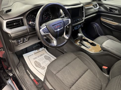 Used 2017 GMC Acadia SLE w/ LPO, Floor Liner Package image 10