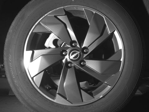 Used 2025 Nissan Rogue SV FWD image 25